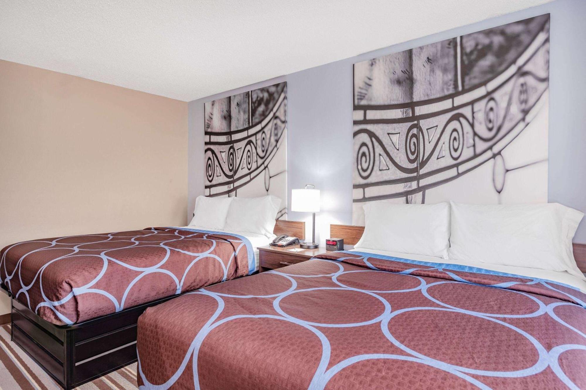 Super 8 By Wyndham Joliet Otel Dış mekan fotoğraf